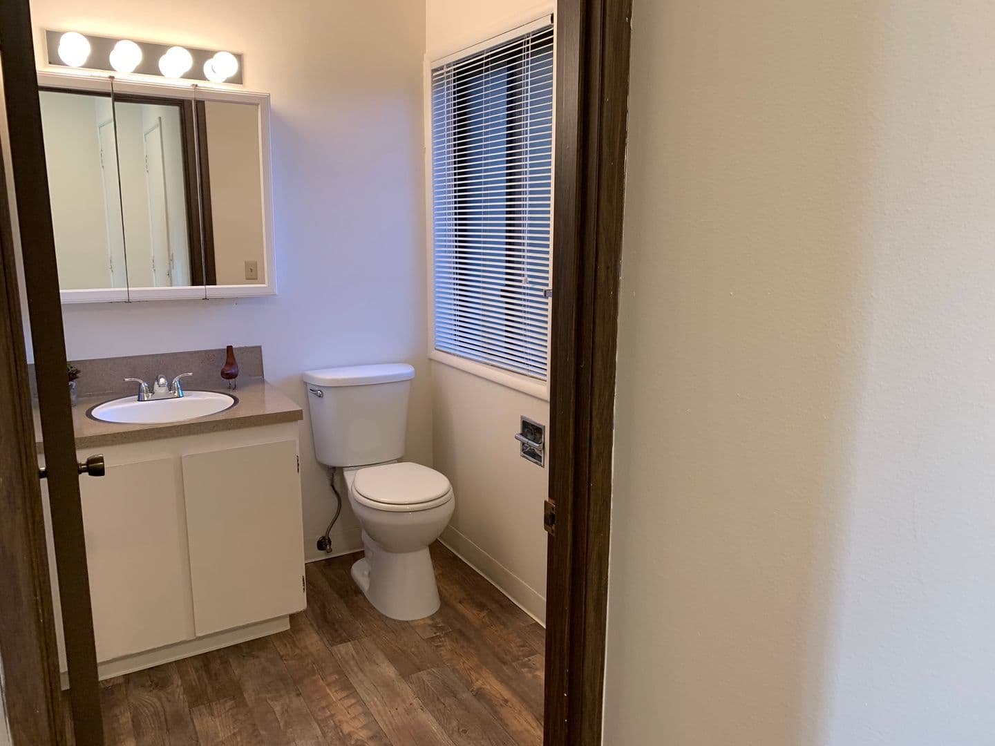 Portland Apartment: 6640 SW Capitol Highway