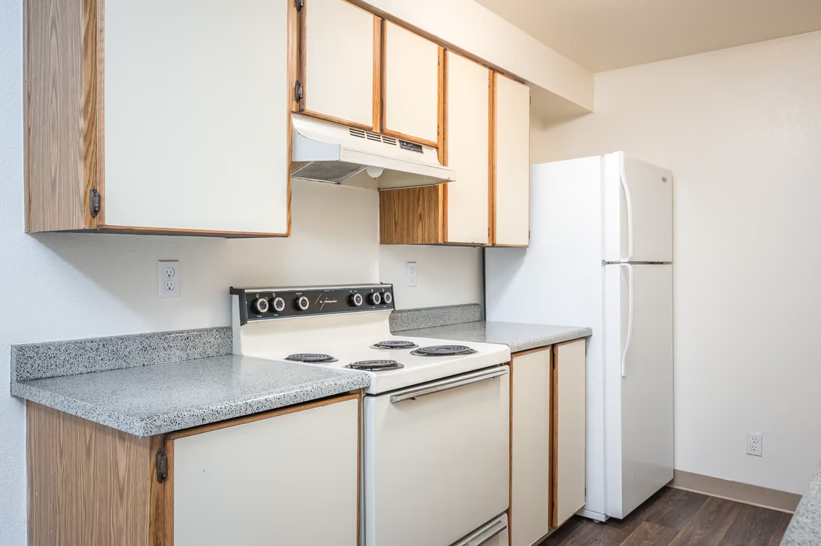Gresham Apartment: 24050 SE Stark St
