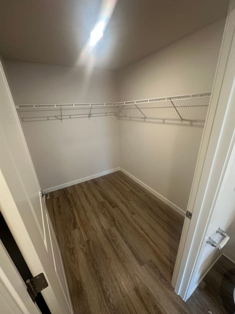 Portland Apartment: 1940 NW 25th Ave