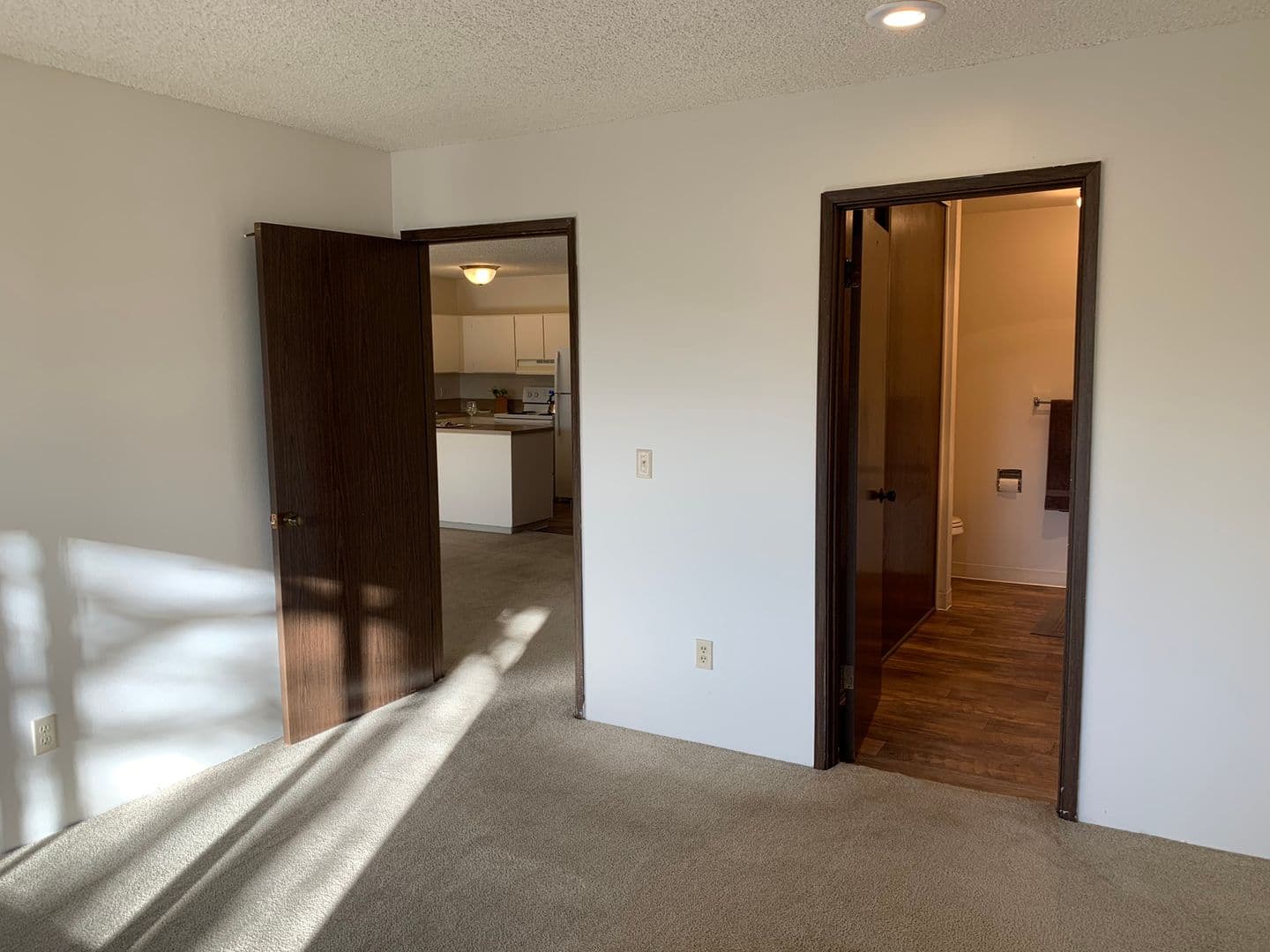 Portland Apartment: 6640 SW Capitol Highway