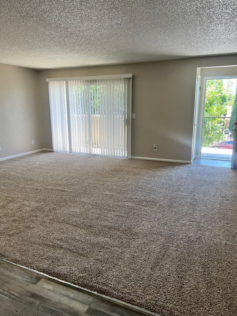 Reedley Apartment: 683 North Haney Avenue