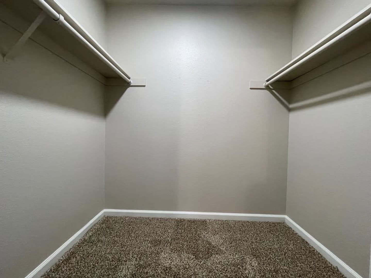 Clovis Apartment: 400 West Gettysburg Avenue