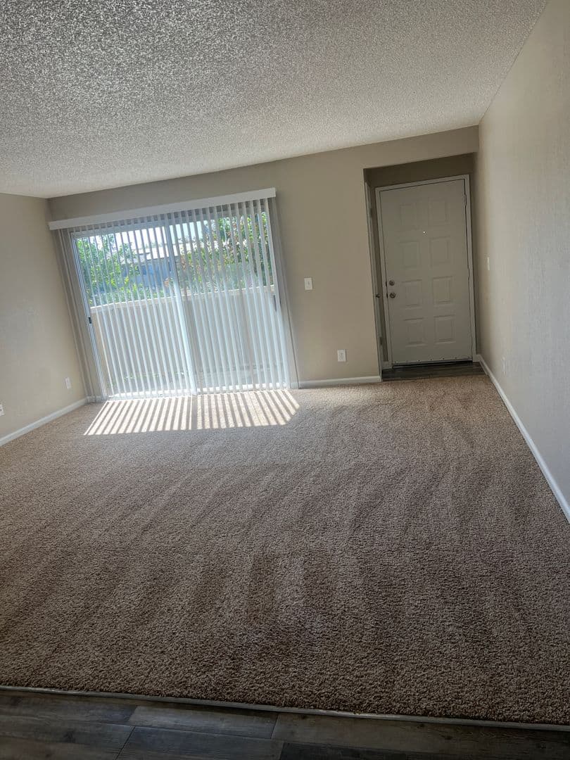 Reedley Apartment: 683 North Haney Avenue