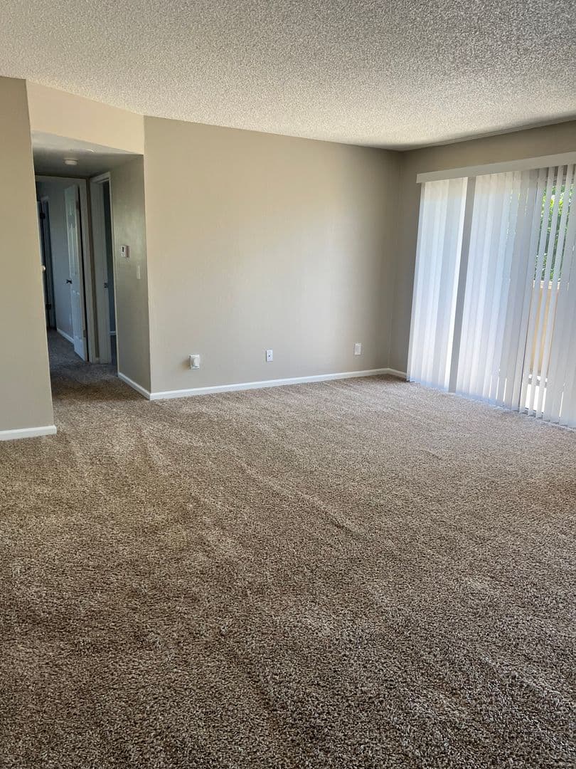 Reedley Apartment: 683 North Haney Avenue