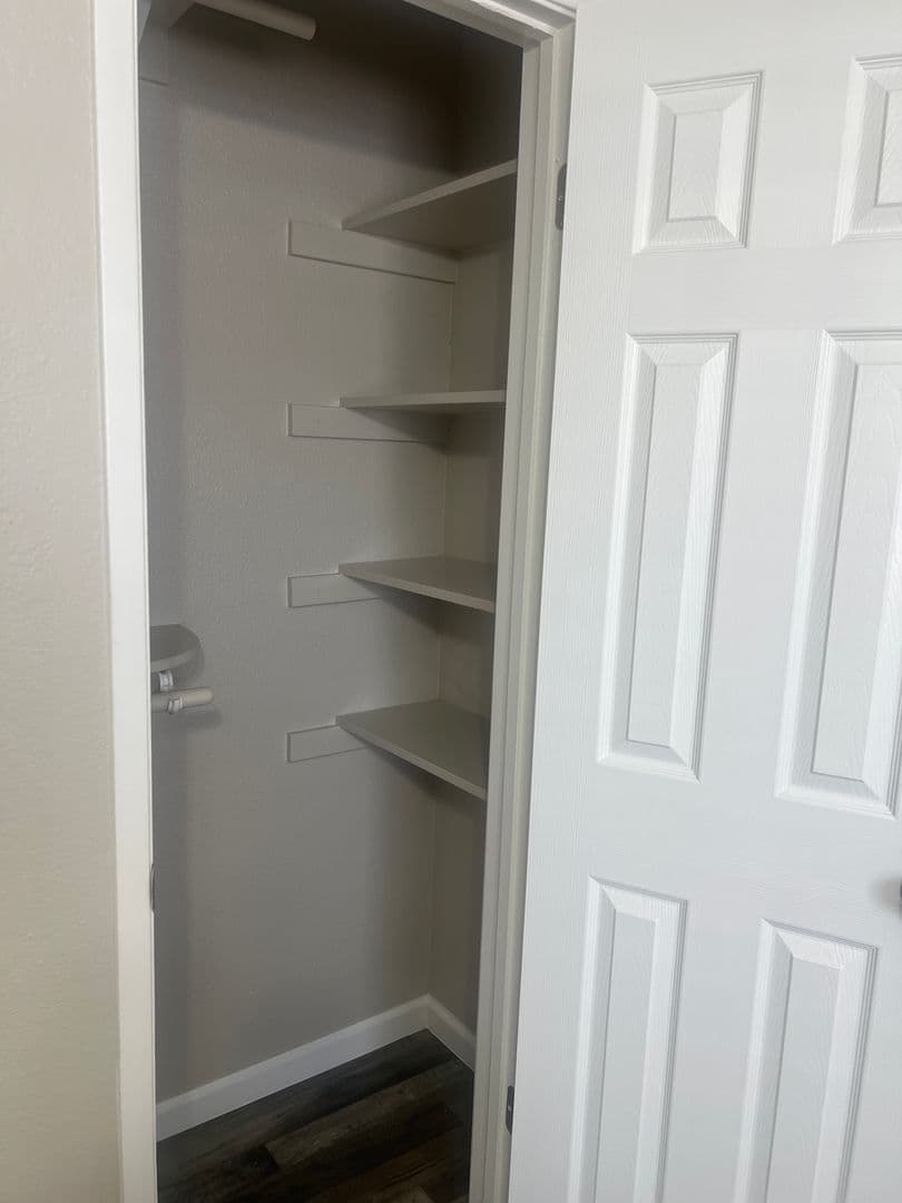 Reedley Apartment: 683 North Haney Avenue