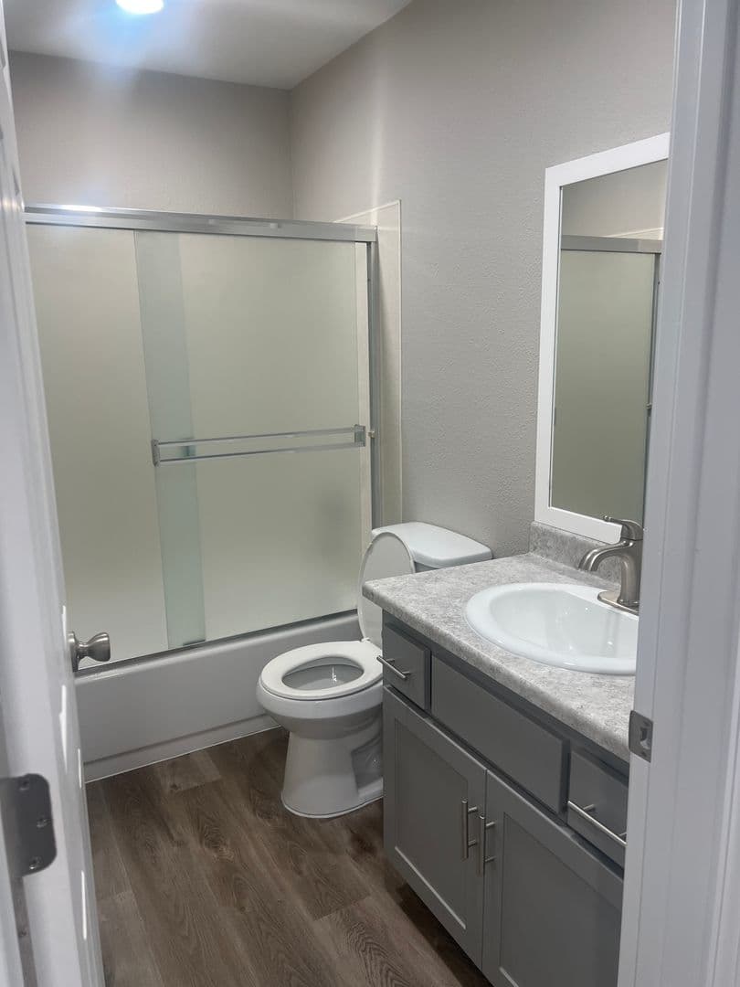 Reedley Apartment: 683 North Haney Avenue