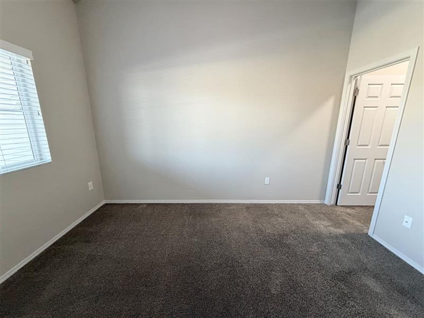 Clovis Apartment: 2627 Ashlan Avenue