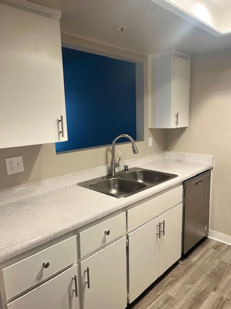 Vacaville Apartment: 1101 Farmington Dr.