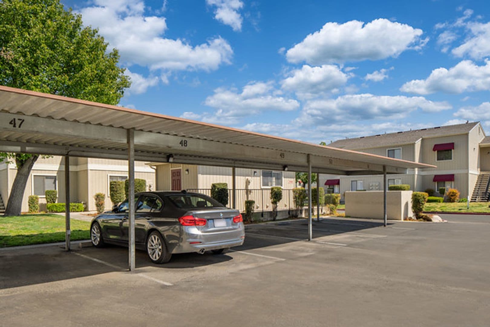 Visalia Apartment: 2901 East Stewart Ave