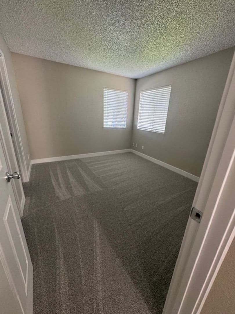 Woodland Apartment: 1180 Matmor Road