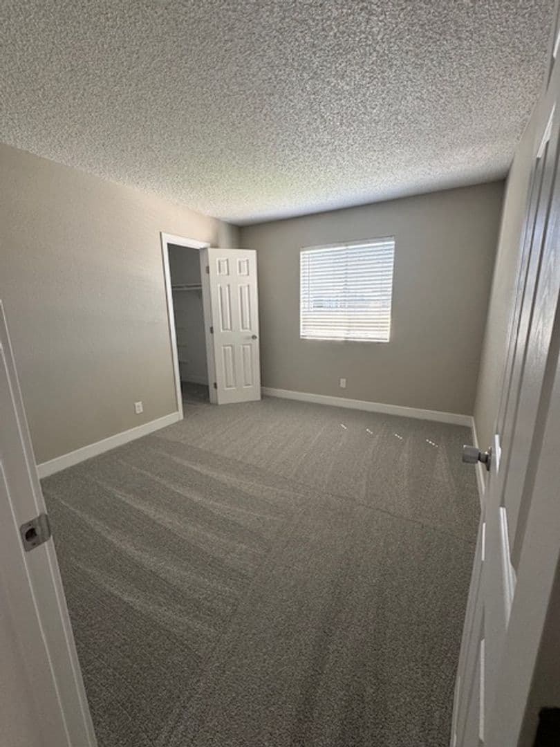 Woodland Apartment: 1180 Matmor Road