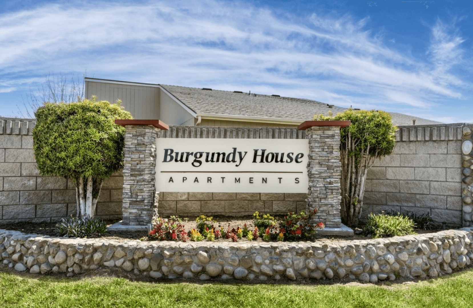 Visalia Apartment: 2901 East Stewart Ave