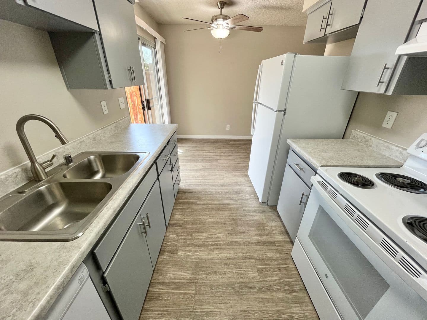 Fresno Apartment: 4751 E Gettysburg Ave