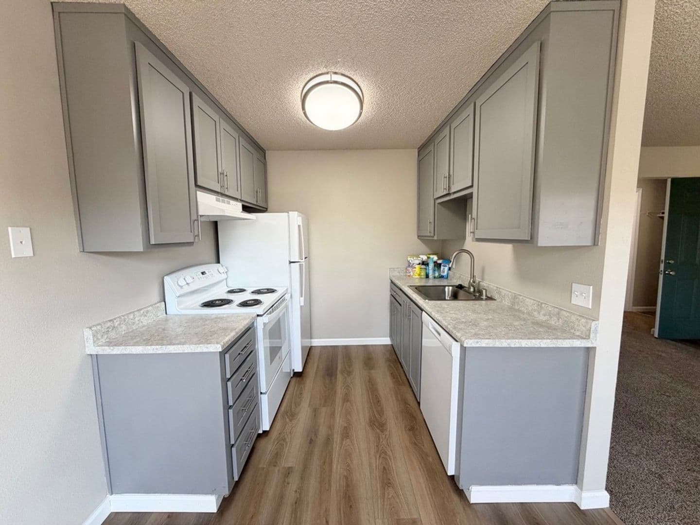 Clovis Apartment: 289 West Santa Ana Avenue