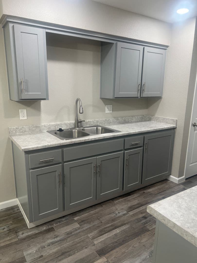 Reedley Apartment: 683 North Haney Avenue