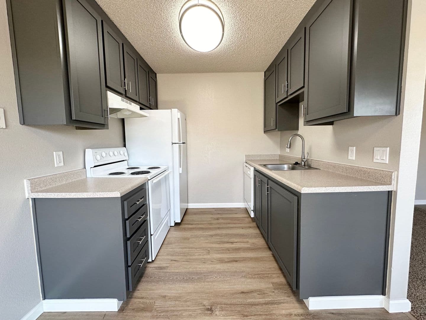 Clovis Apartment: 2127 Peach Avenue