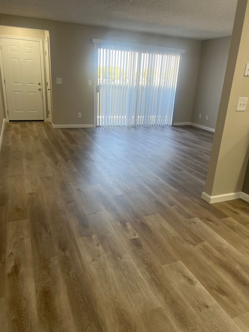 Reedley Apartment: 683 North Haney Avenue