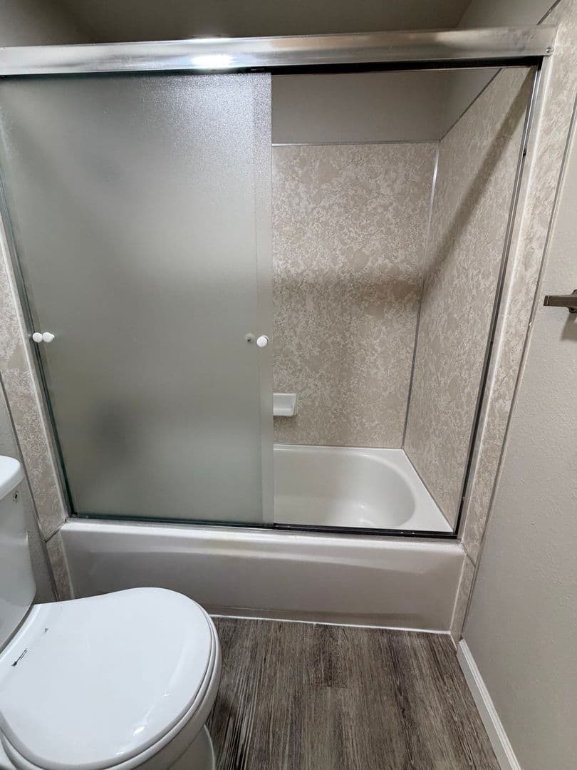 Clovis Apartment: 400 West Gettysburg Avenue