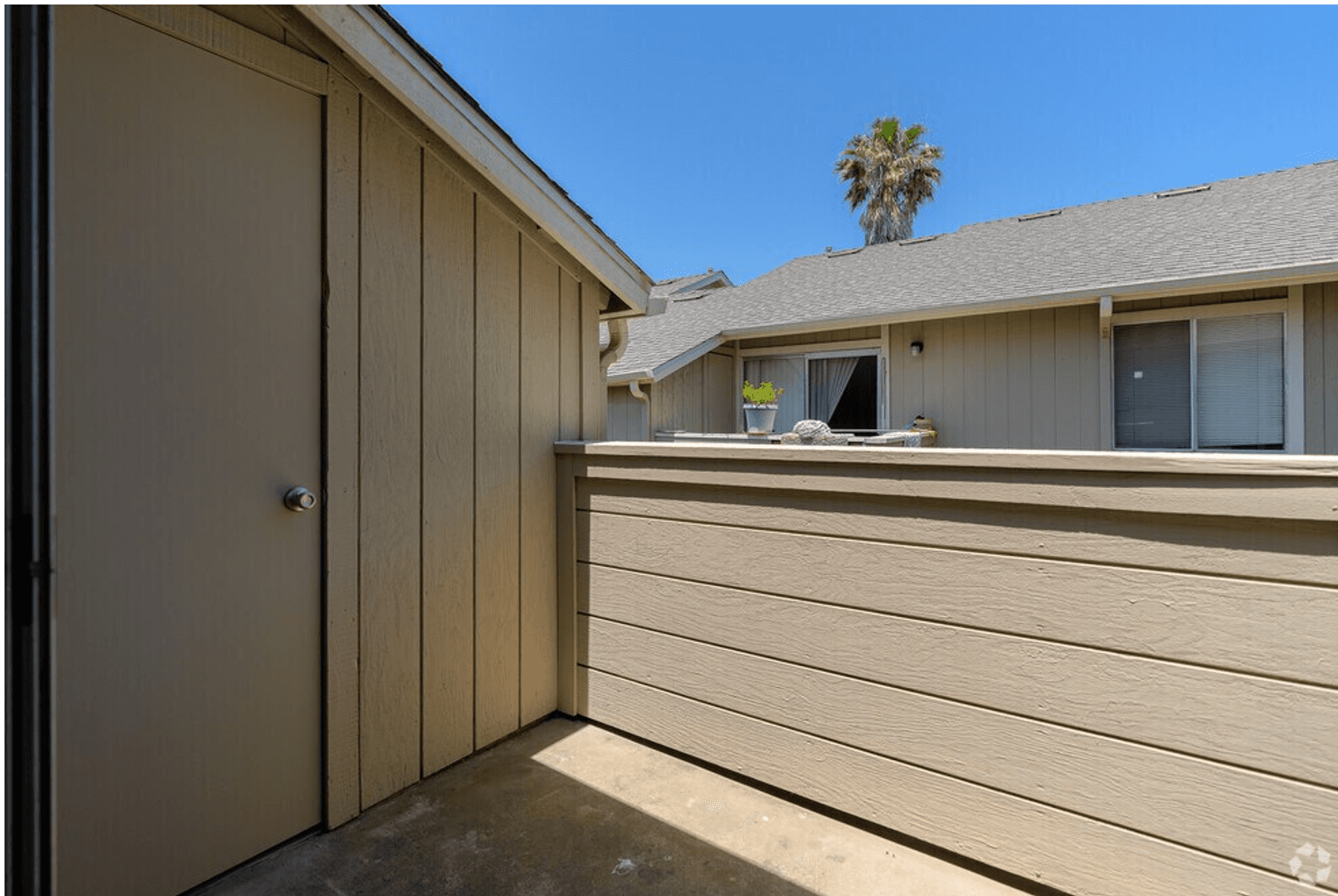 Woodland Apartment: 1180 Matmor Road