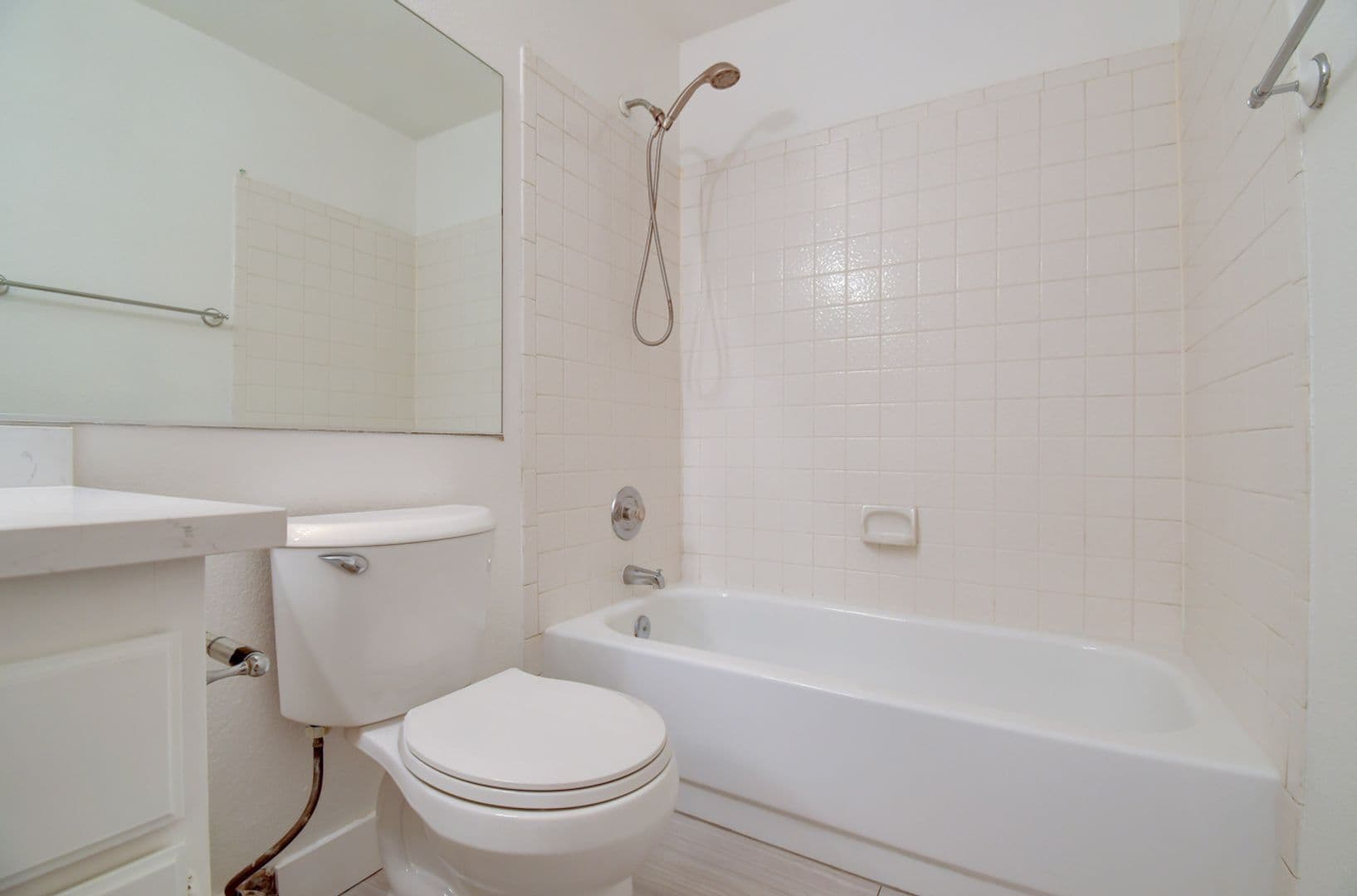 LAS VEGAS Condo: 6867 TAMARUS ST