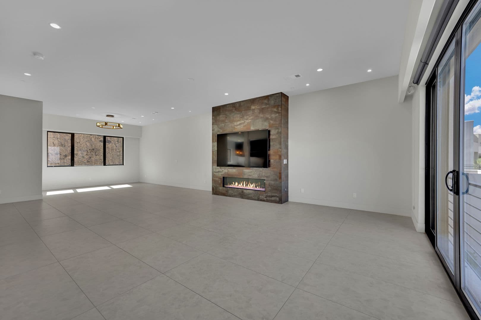 Henderson House: 378 Tranquil Peak Ct