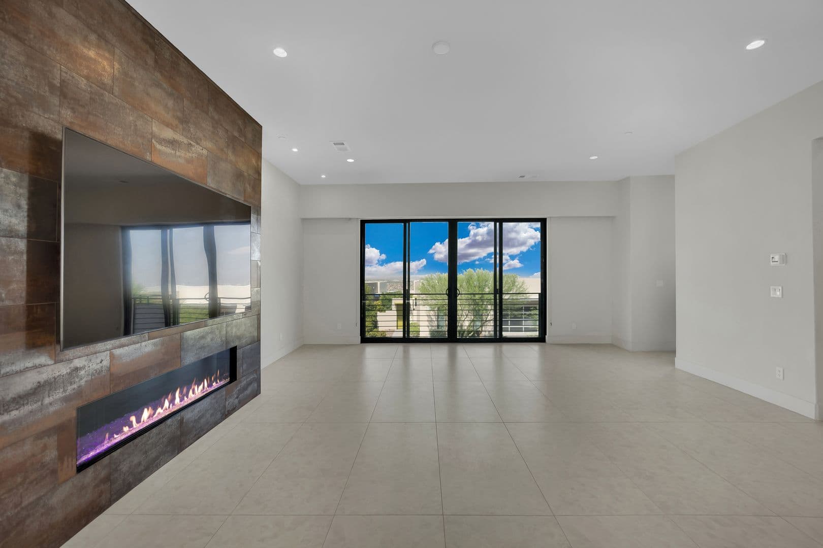 Henderson House: 378 Tranquil Peak Ct