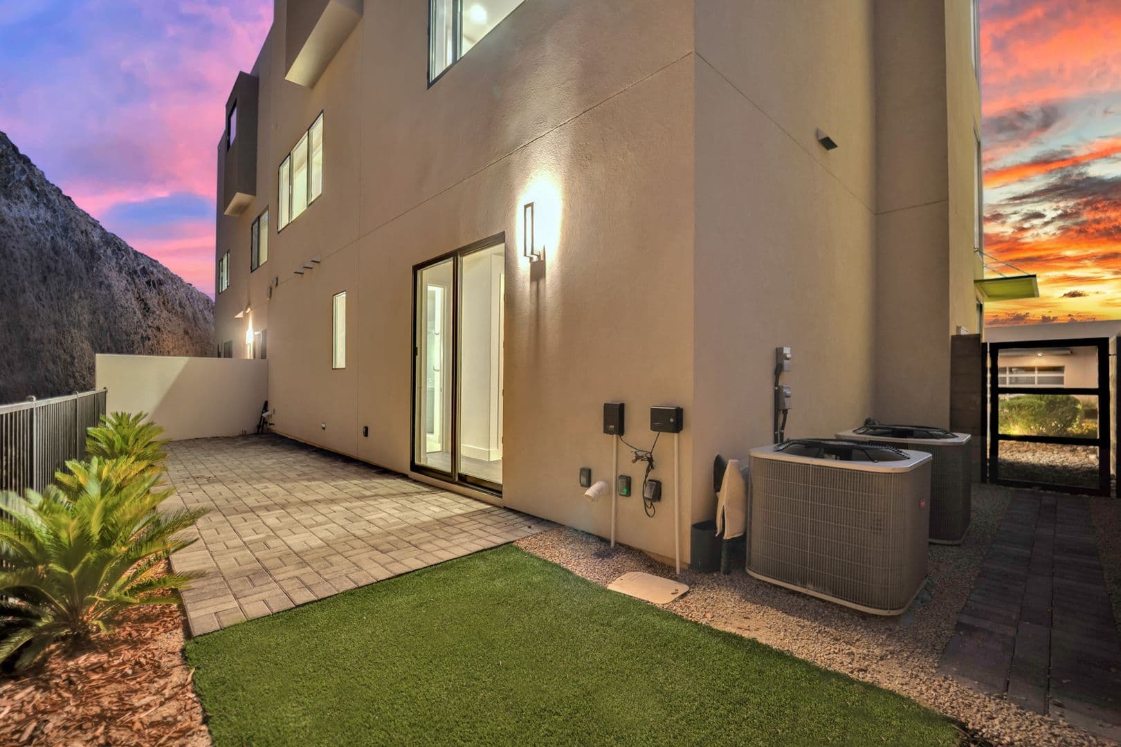Henderson House: 378 Tranquil Peak Ct