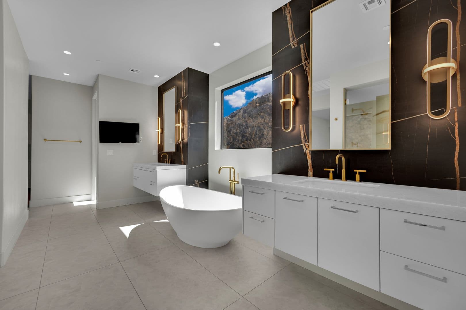 Henderson House: 378 Tranquil Peak Ct