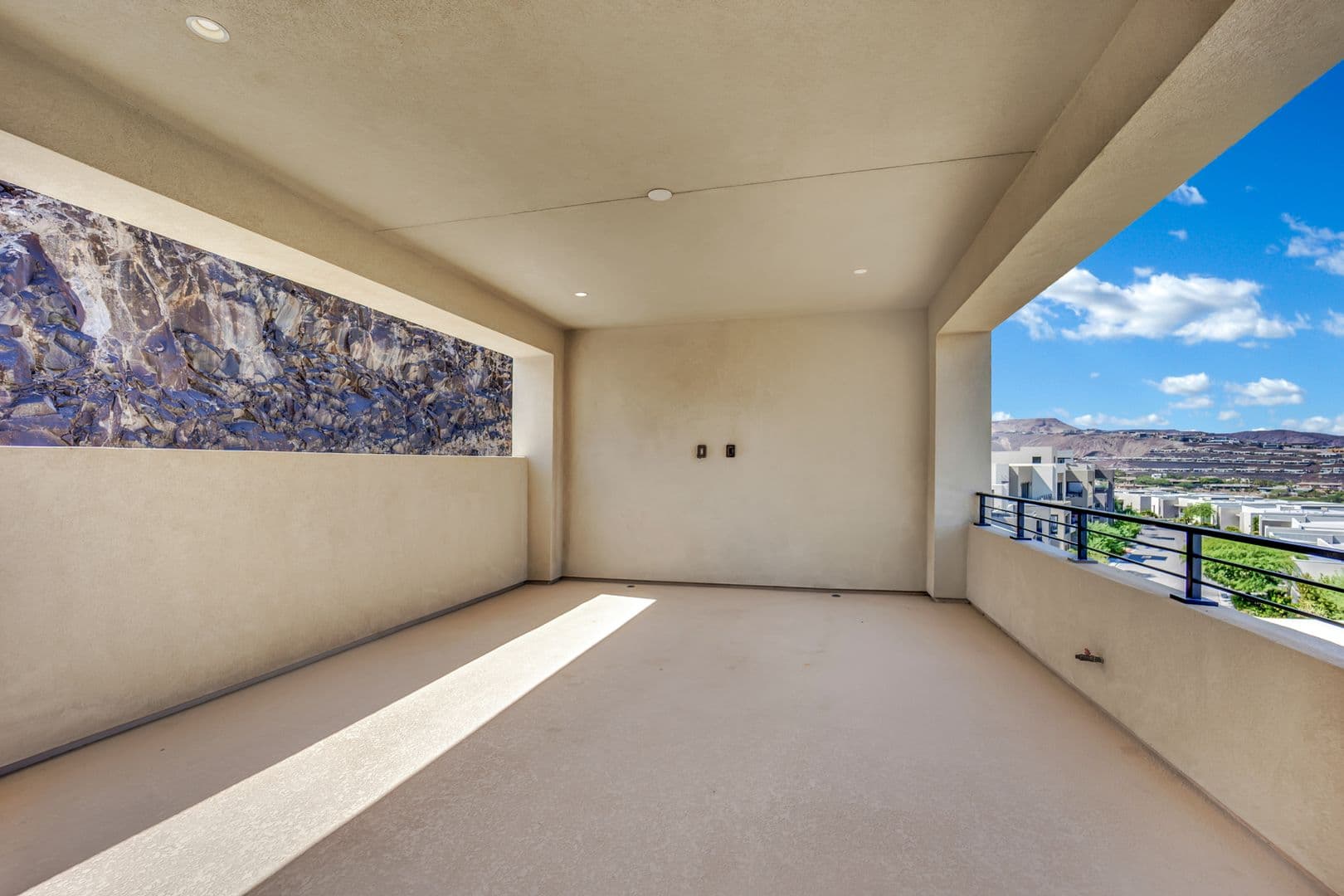 Henderson House: 378 Tranquil Peak Ct