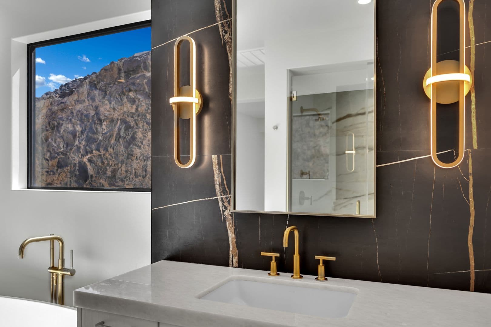 Henderson House: 378 Tranquil Peak Ct