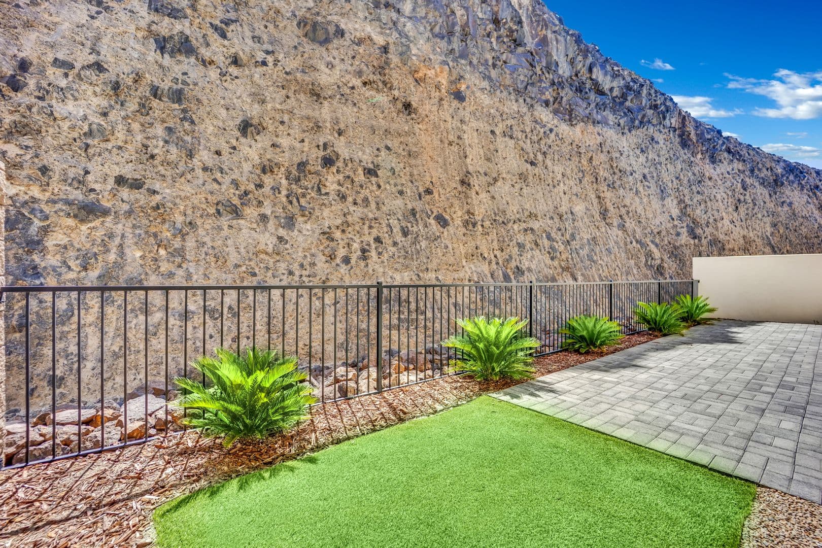 Henderson House: 378 Tranquil Peak Ct