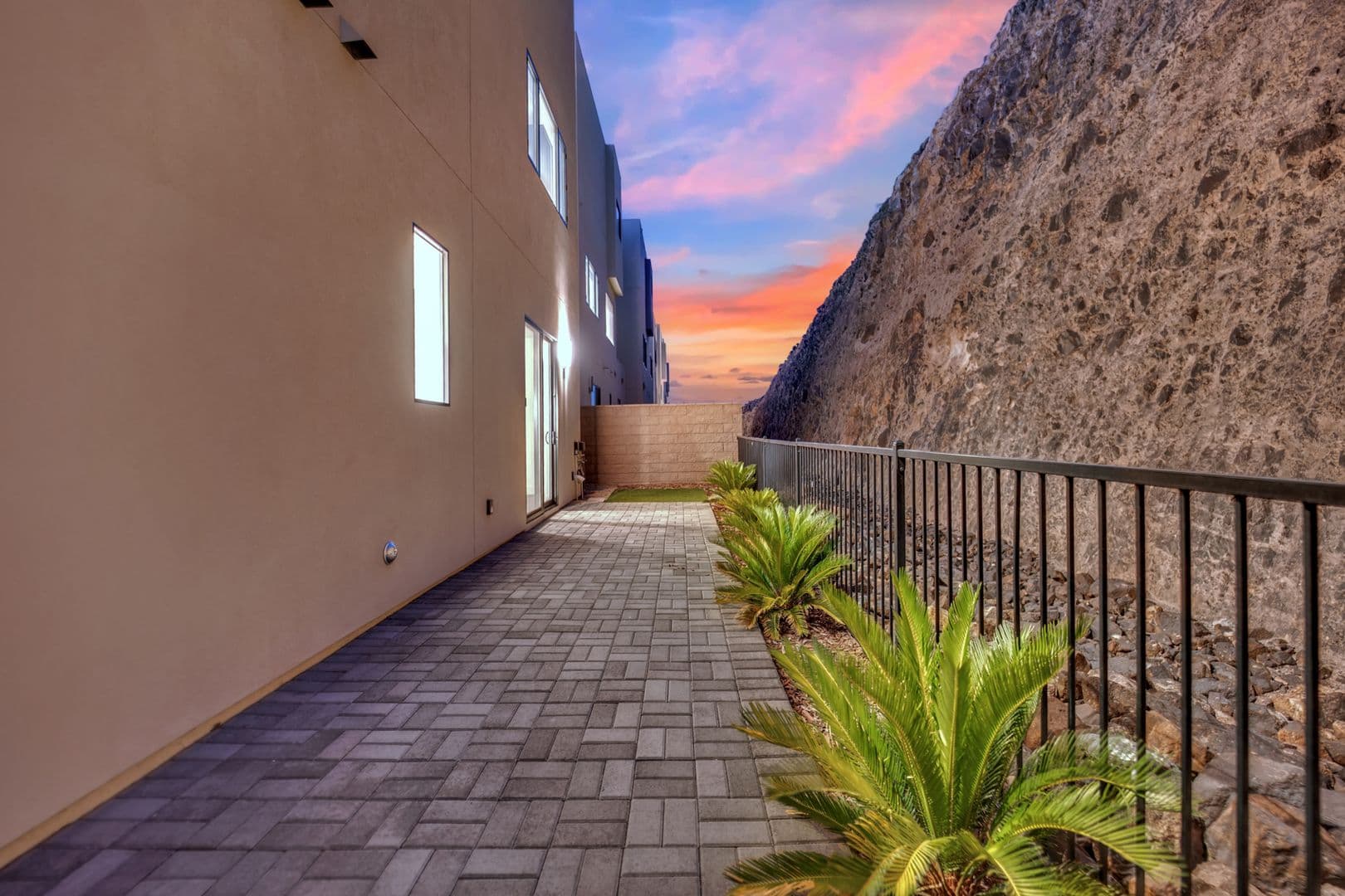 Henderson House: 378 Tranquil Peak Ct