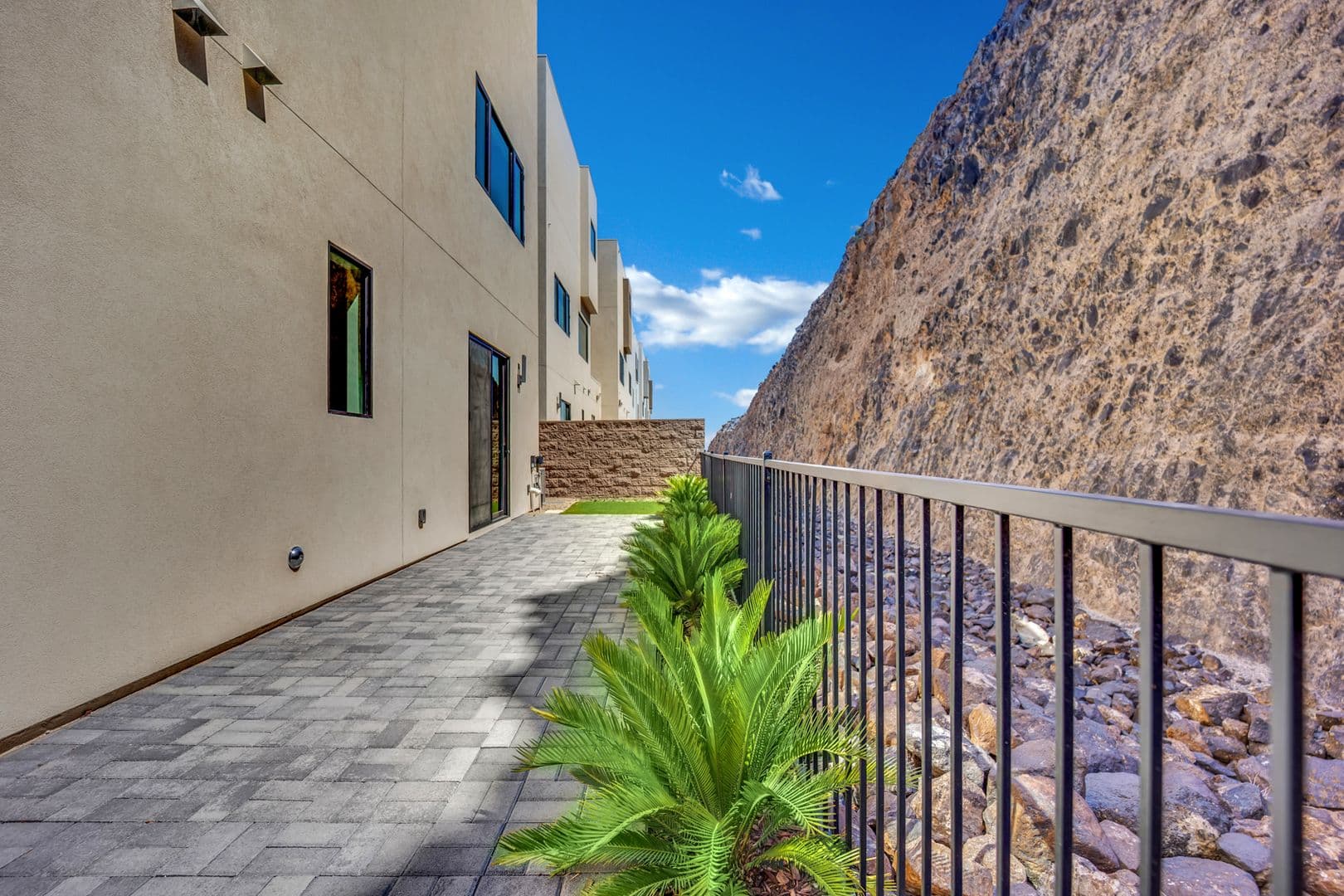 Henderson House: 378 Tranquil Peak Ct