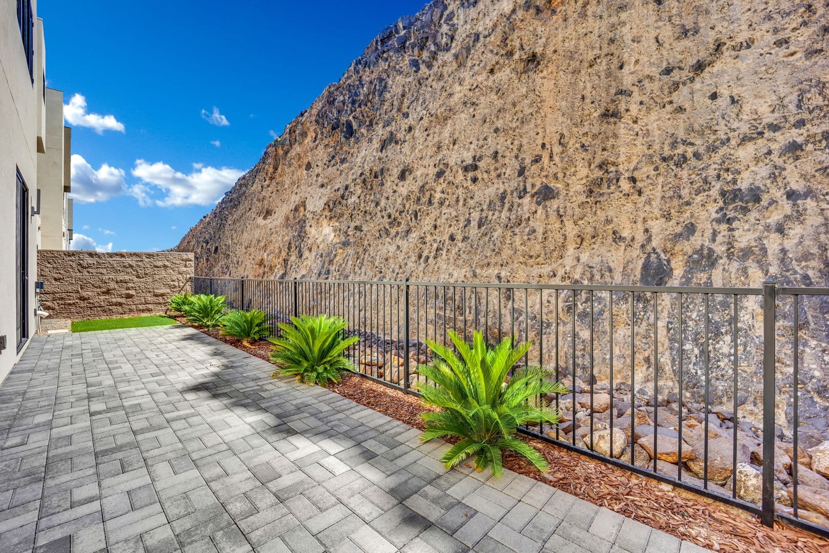 Henderson House: 378 Tranquil Peak Ct