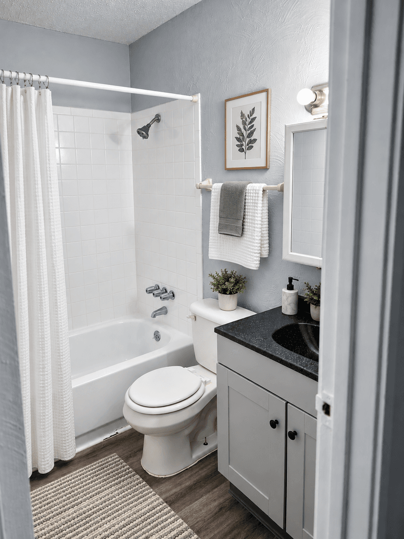 Grandview Apartment: 6522 E 125 St