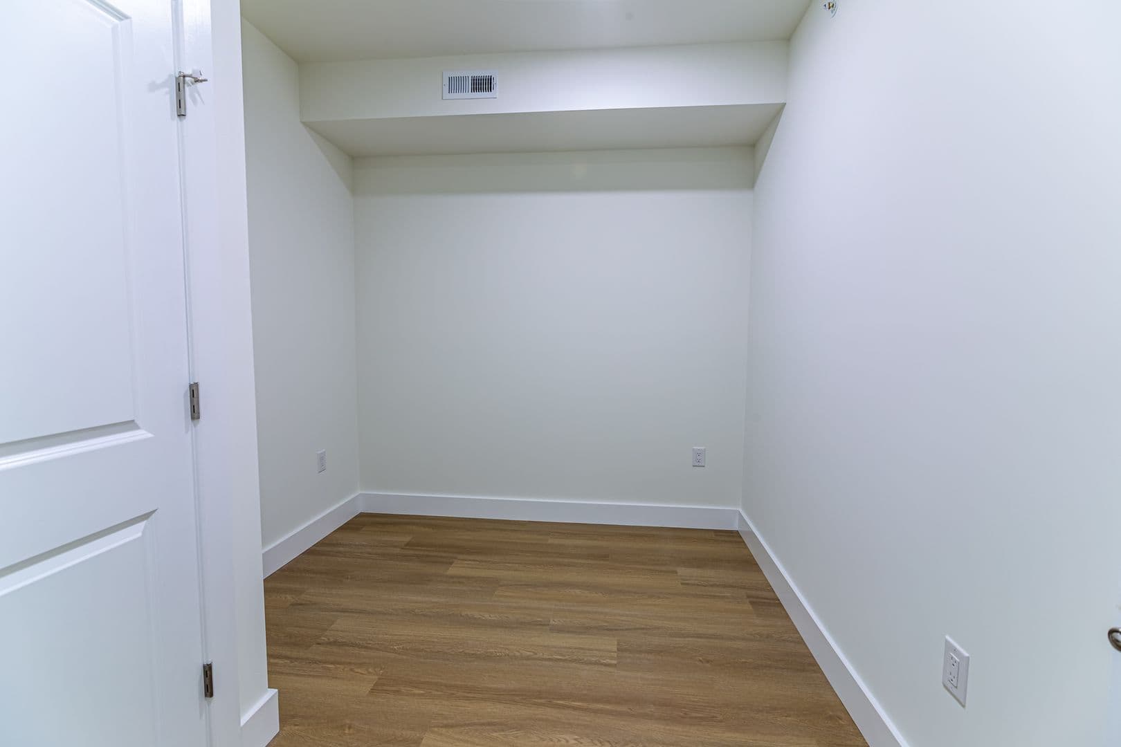 PHILADELPHIA Apartment: 3956 PARRISH ST