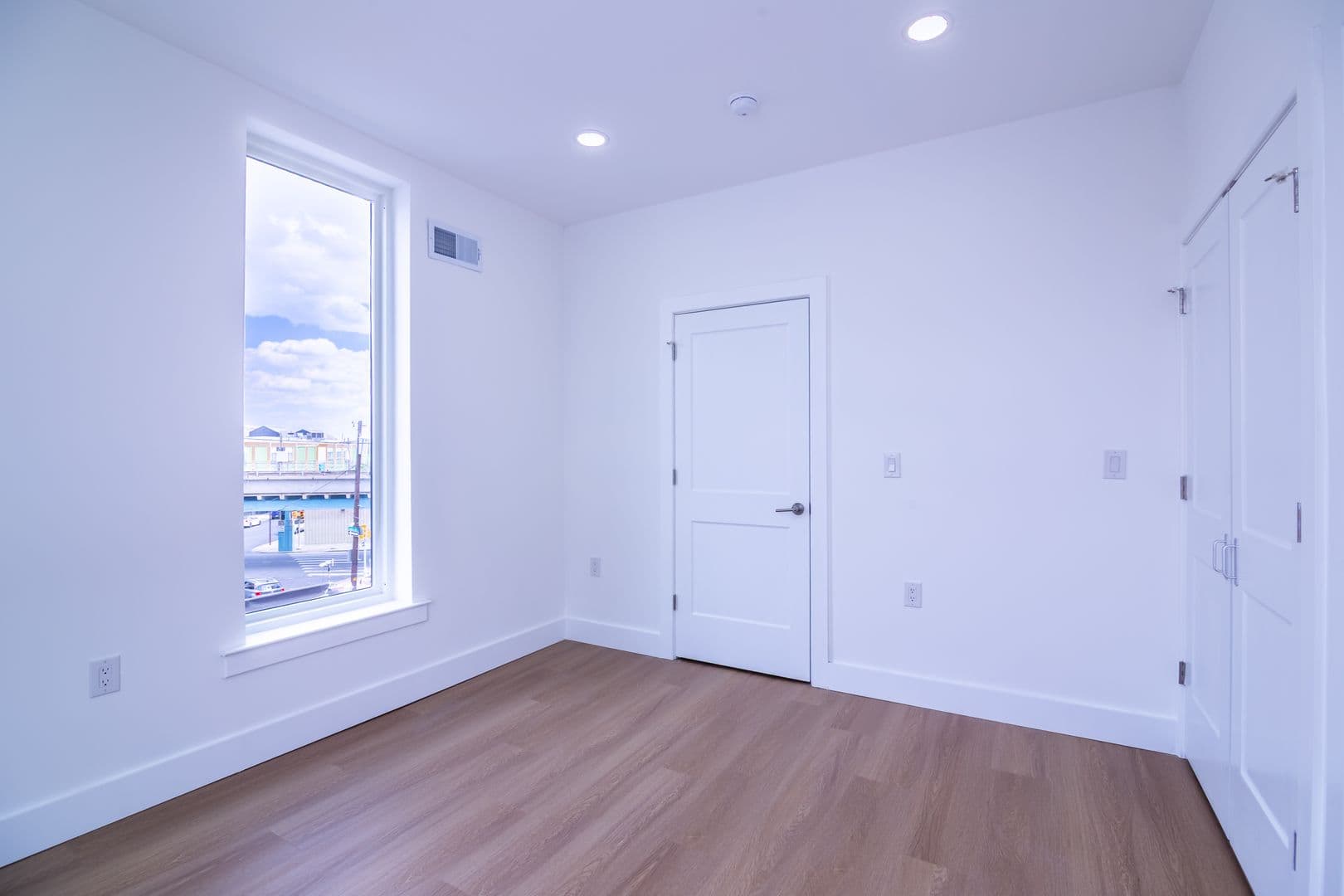 PHILADELPHIA Apartment: 137 E CUMBERLAND ST
