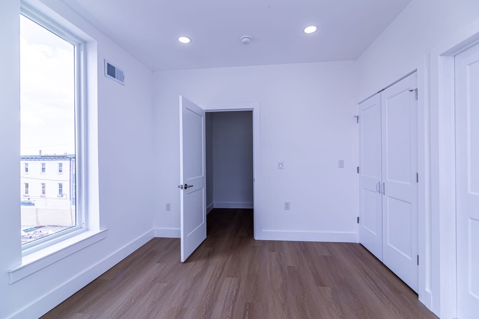 PHILADELPHIA Apartment: 137 E CUMBERLAND ST