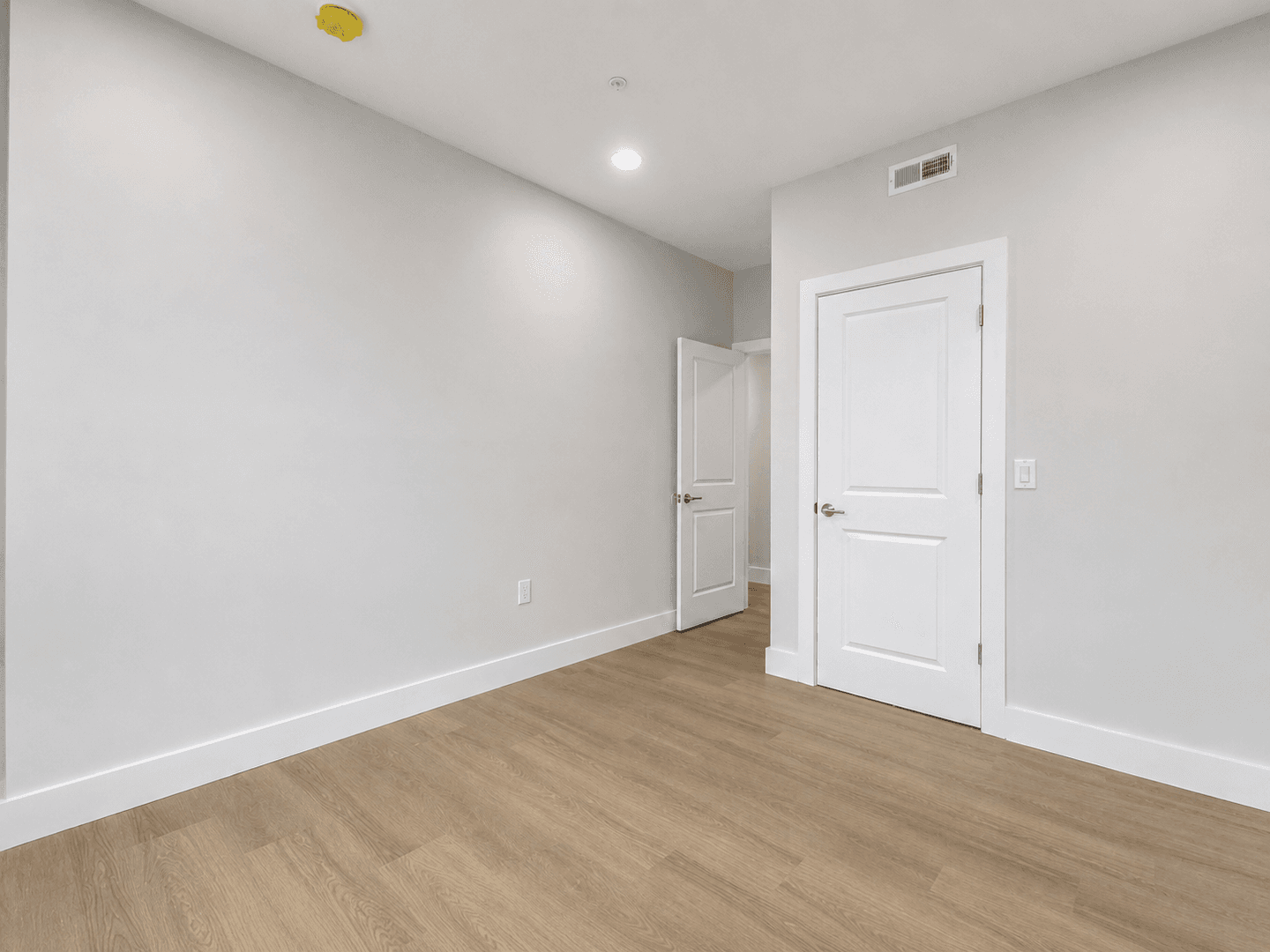 PHILADELPHIA Apartment: 122 E CUMBERLAND ST