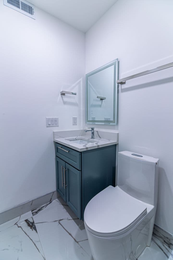 PHILADELPHIA Apartment: 137 E CUMBERLAND ST