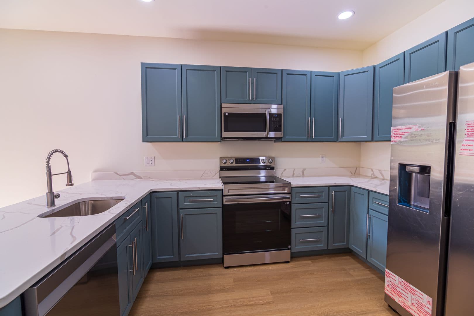 PHILADELPHIA Apartment: 808 N PRESTON ST