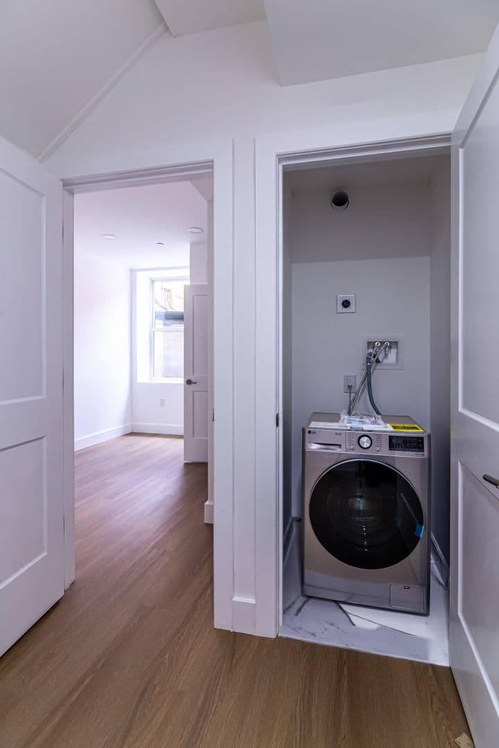 PHILADELPHIA Apartment: 137 E CUMBERLAND ST