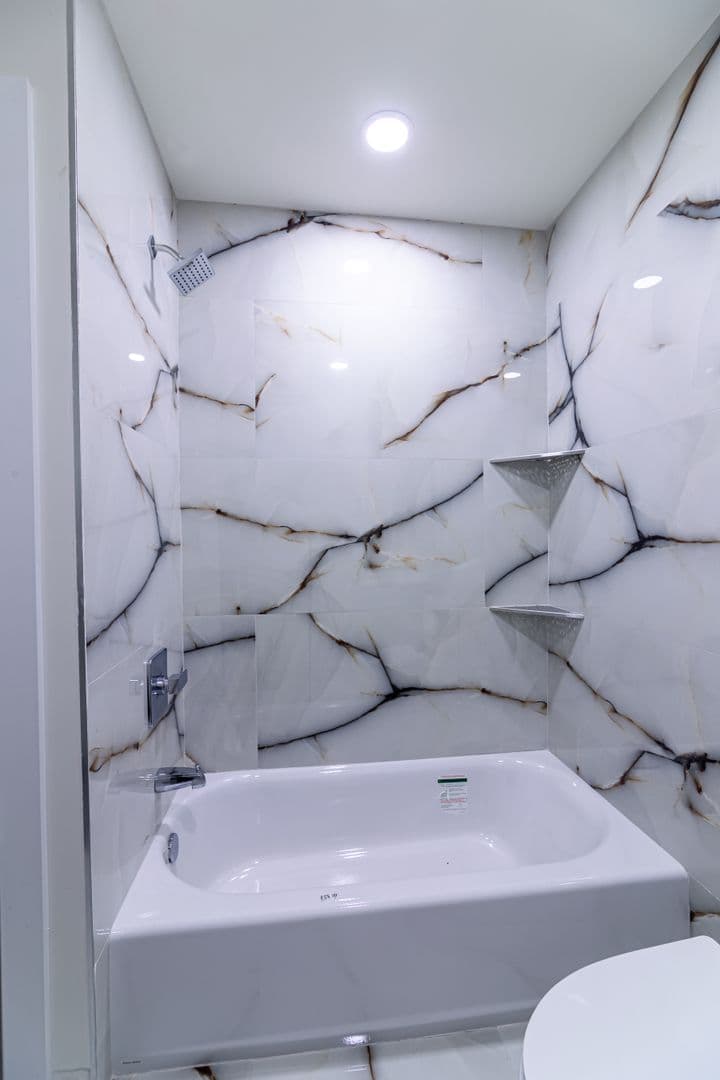 PHILADELPHIA Apartment: 808 N PRESTON ST