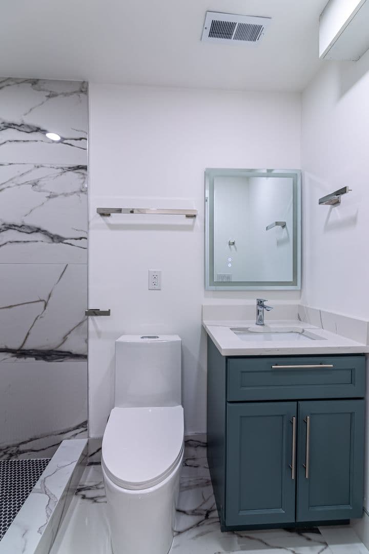 PHILADELPHIA Apartment: 137 E CUMBERLAND ST