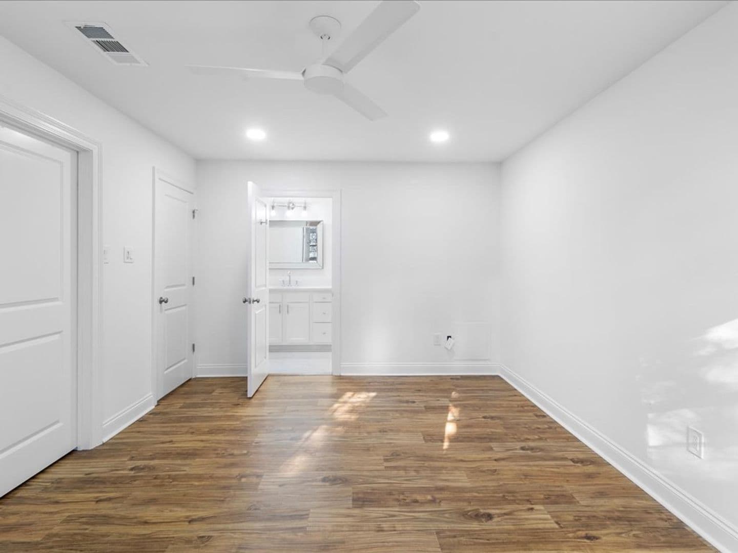 Mandeville Apartment: 641 Village Lane
