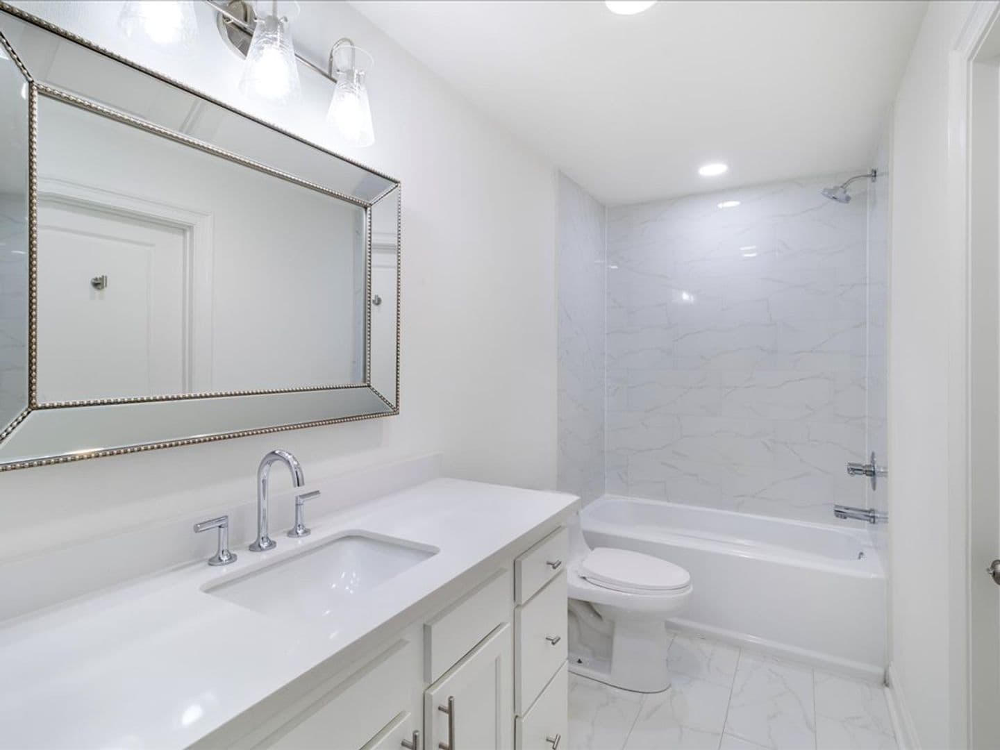 Mandeville Apartment: 641 Village Lane