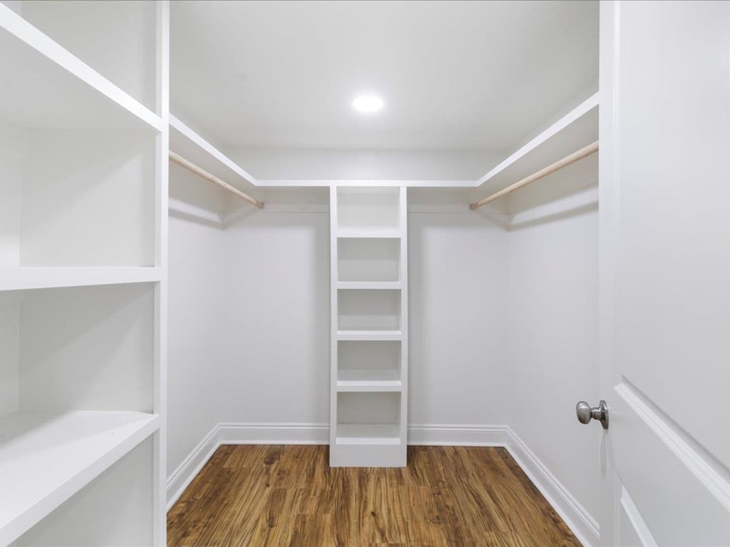 Mandeville Apartment: 641 Village Lane