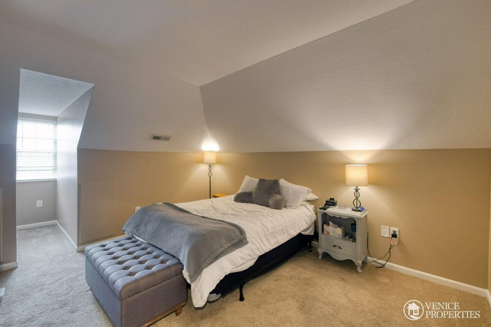 Columbus Apartment: 1767 Drayton Court