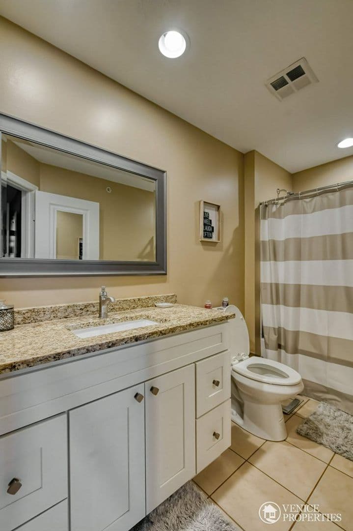 Columbus Apartment: 1767 Drayton Court