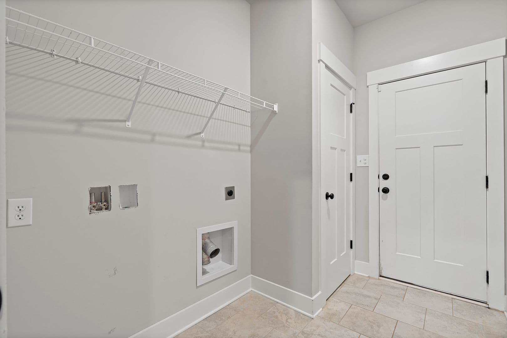 Huntsville House: 432 Ripple Lake SW